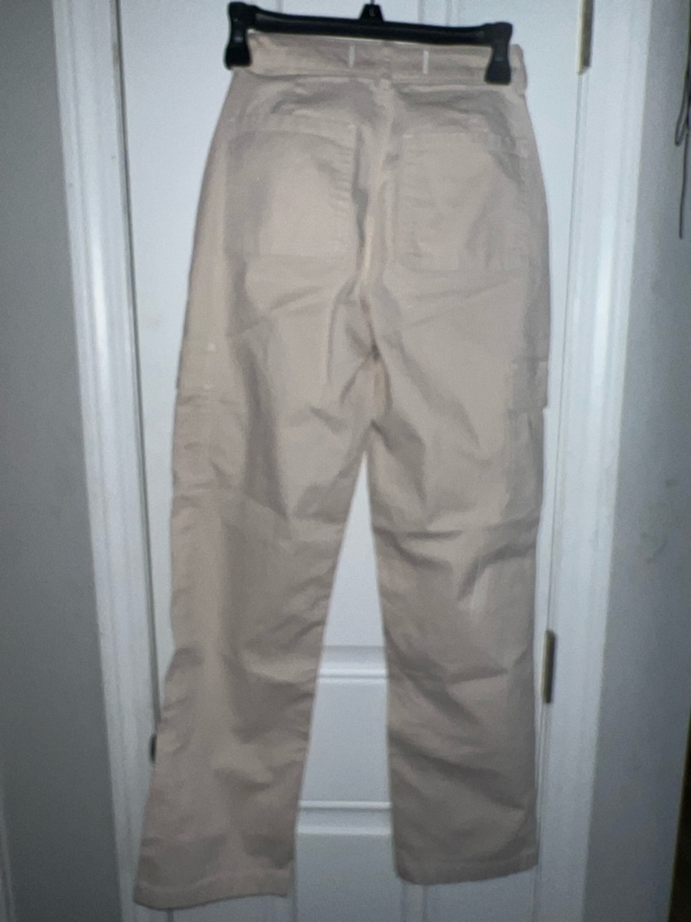 Hollister Women's Beige Straight-Leg cargo Pants 23r $10.00